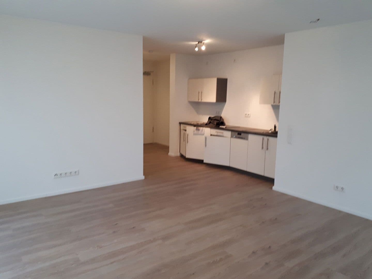 Predaj bytu 2-izbový 51 m², Ludwigshafen, Porýnie-Falcko Predaj bytu 2-izbový 51 m², Ludwigshafen, Porýnie-Falcko