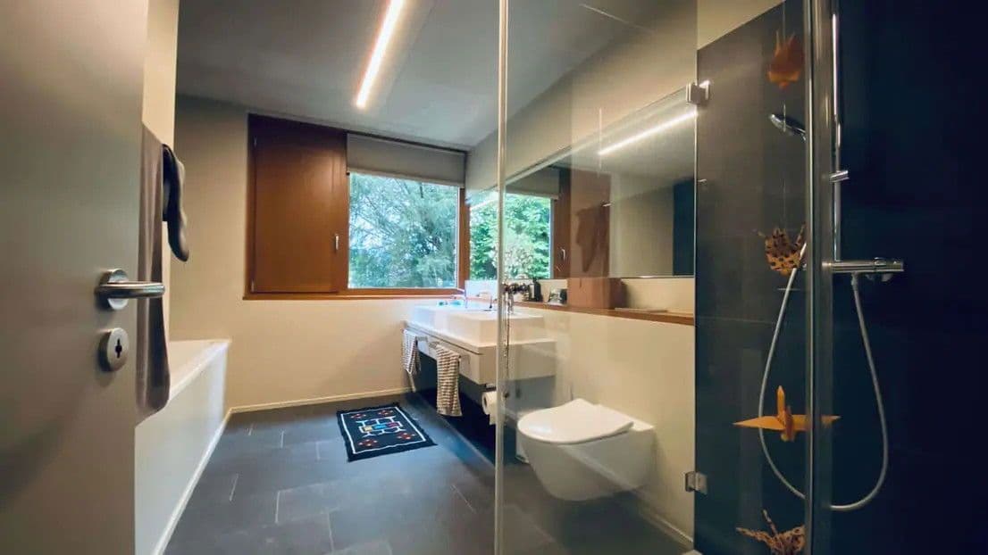 Prenájom bytu 4-izbový 114 m², Lörrach, Bádensko-Wurttembersko Prenájom bytu 4-izbový 114 m², Lörrach, Bádensko-Wurttembersko