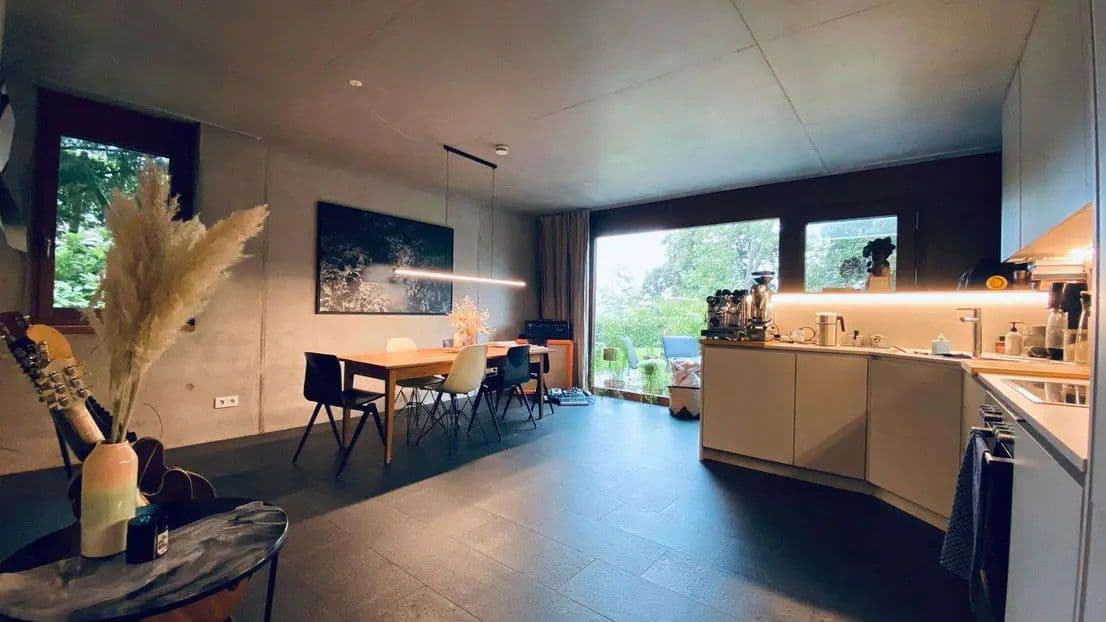 Prenájom bytu 4-izbový 114 m², Lörrach, Bádensko-Wurttembersko Prenájom bytu 4-izbový 114 m², Lörrach, Bádensko-Wurttembersko