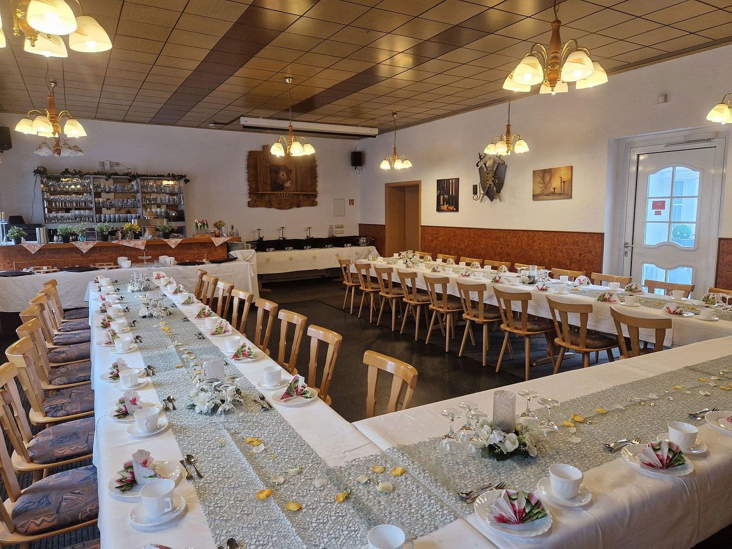 Predaj nebytového priestoru 2.200 m², Lützen, Sasko-Anhaltsko Predaj nebytového priestoru 2.200 m², Lützen, Sasko-Anhaltsko