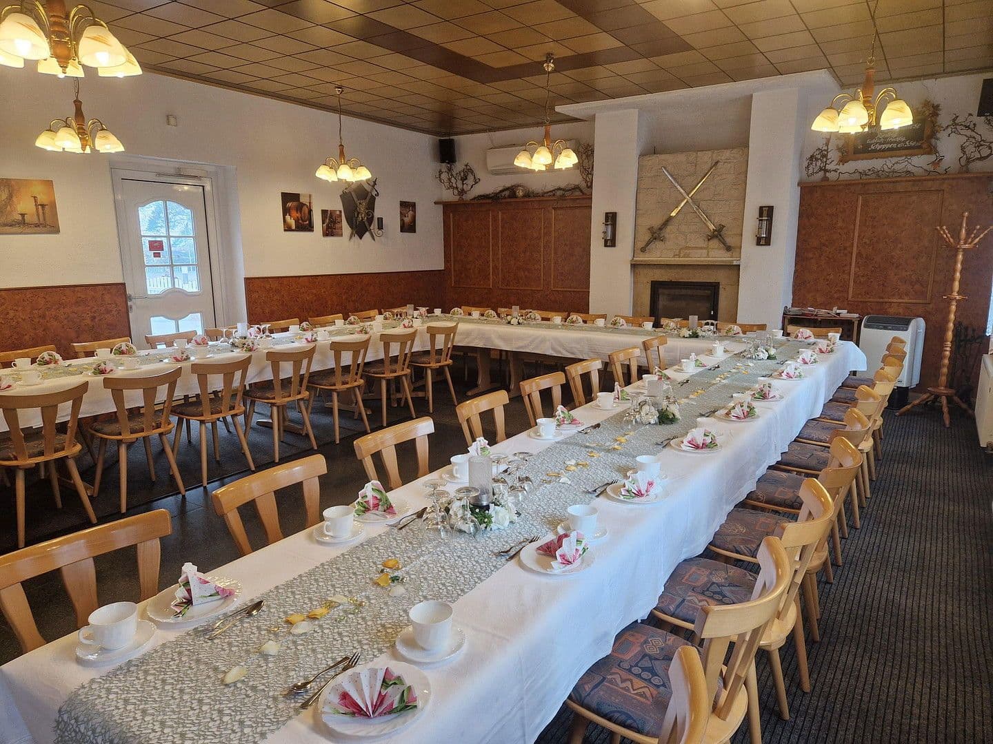 Predaj nebytového priestoru 2.200 m², Lützen, Sasko-Anhaltsko Predaj nebytového priestoru 2.200 m², Lützen, Sasko-Anhaltsko