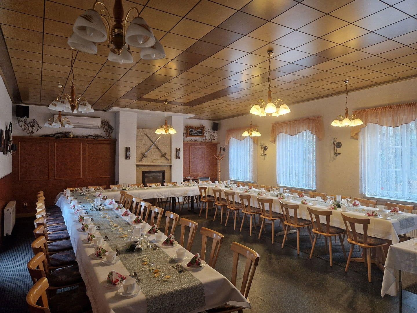 Predaj nebytového priestoru 2.200 m², Lützen, Sasko-Anhaltsko Predaj nebytového priestoru 2.200 m², Lützen, Sasko-Anhaltsko