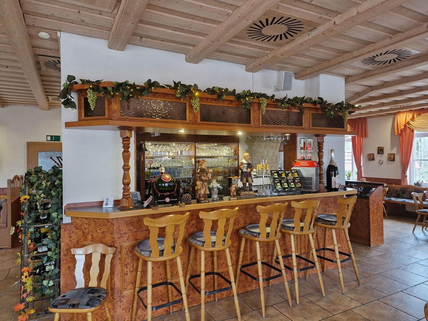 Predaj nebytového priestoru 2.200 m², Lützen, Sasko-Anhaltsko Predaj nebytového priestoru 2.200 m², Lützen, Sasko-Anhaltsko