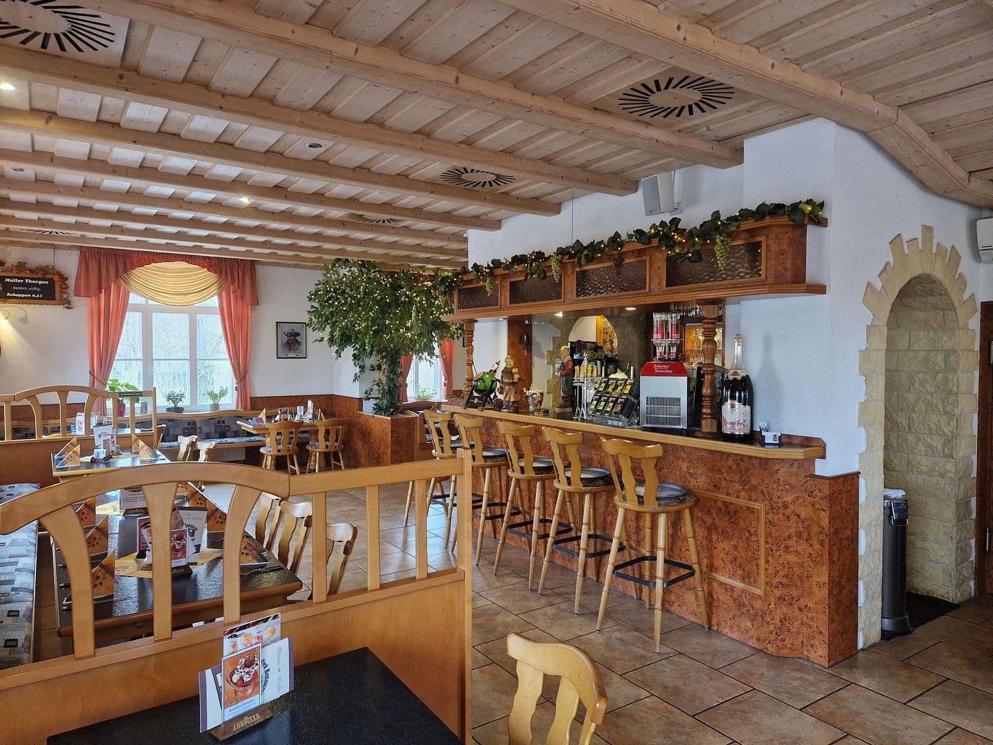 Predaj nebytového priestoru 2.200 m², Lützen, Sasko-Anhaltsko Predaj nebytového priestoru 2.200 m², Lützen, Sasko-Anhaltsko