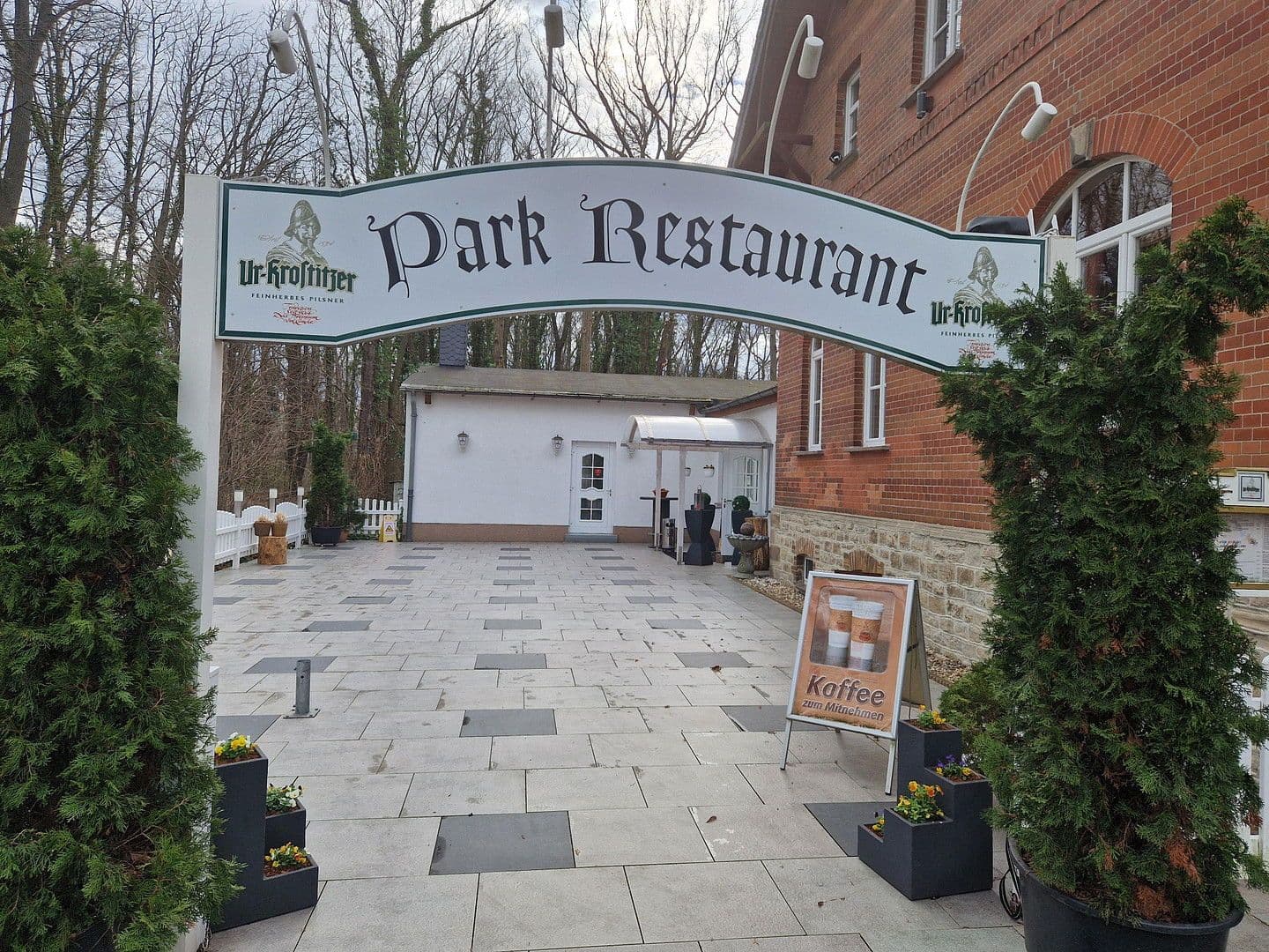 Predaj nebytového priestoru 2.200 m², Lützen, Sasko-Anhaltsko Predaj nebytového priestoru 2.200 m², Lützen, Sasko-Anhaltsko