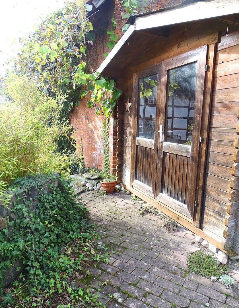 Predaj domu 200 m², pozemek 1.220 m², Hessisch Oldendorf, Dolné Sasko Predaj domu 200 m², pozemek 1.220 m², Hessisch Oldendorf, Dolné Sasko