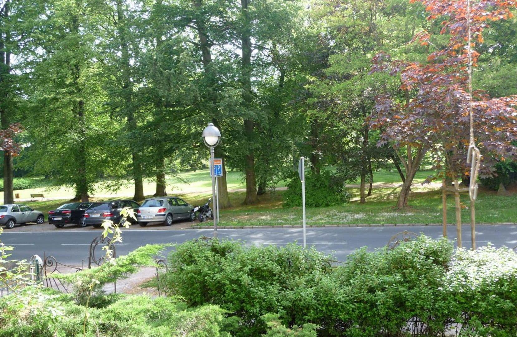 Prenájom bytu 4-izbový 165 m², Lindenauallee 28, Gotha, Durínsko Prenájom bytu 4-izbový 165 m², Lindenauallee 28, Gotha, Durínsko