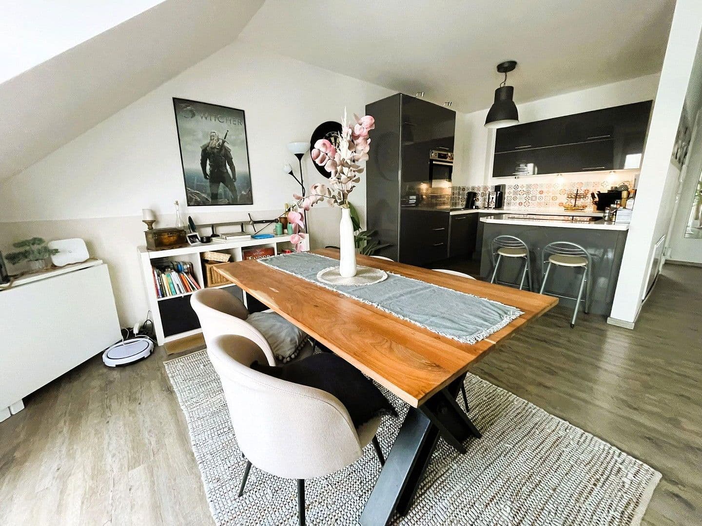 Prenájom bytu 2-izbový 70 m², Urbar, Porýnie-Falcko Prenájom bytu 2-izbový 70 m², Urbar, Porýnie-Falcko