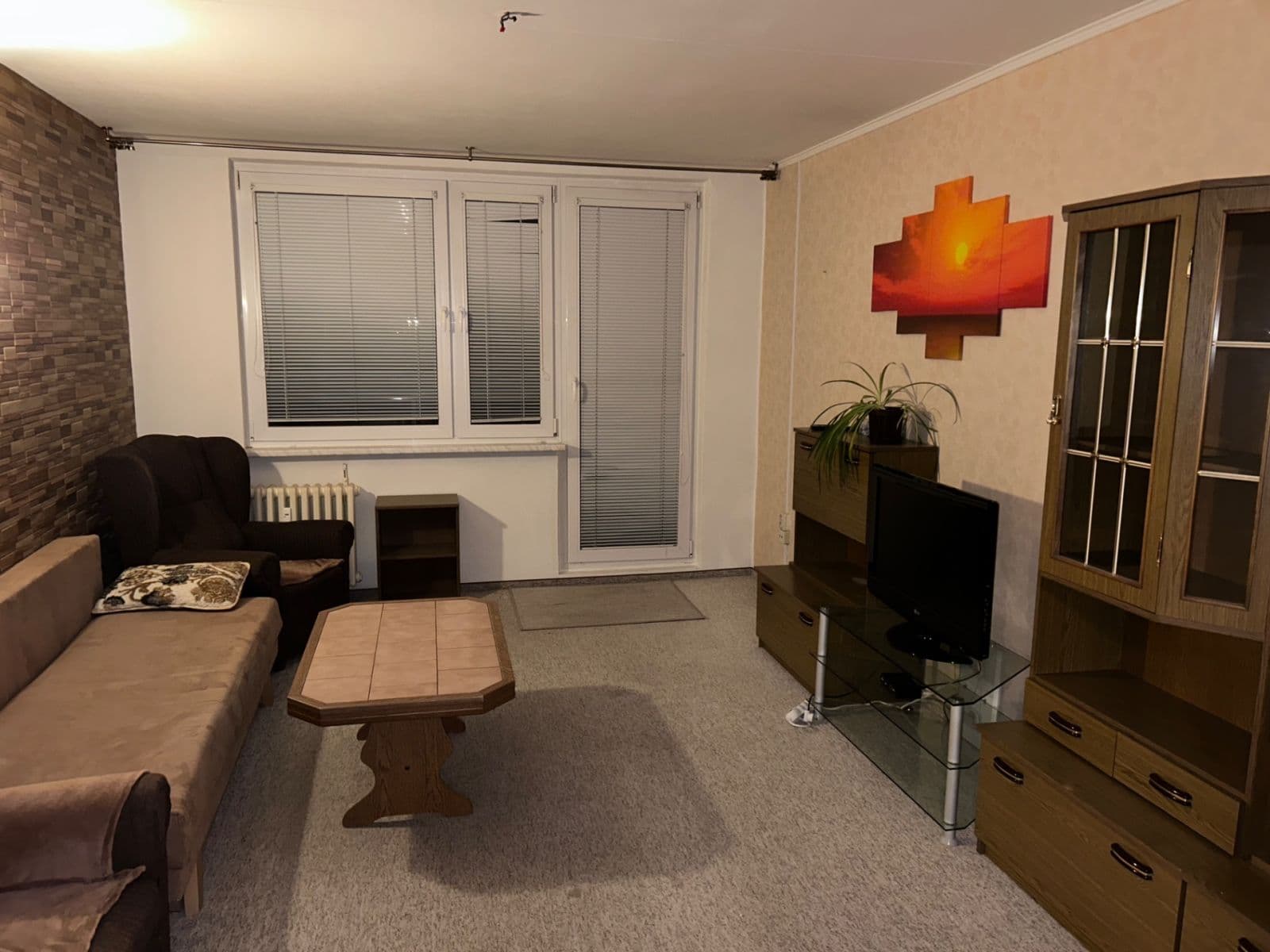 Prenájom bytu 3-izbový 72 m², Čenětická, Praha, Praha Prenájom bytu 3-izbový 72 m², Čenětická, Praha, Praha