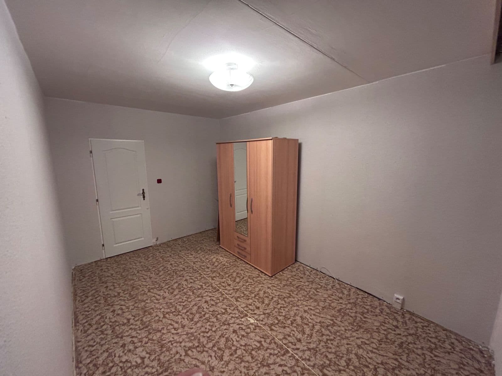 Prenájom bytu 3-izbový 72 m², Čenětická, Praha, Praha Prenájom bytu 3-izbový 72 m², Čenětická, Praha, Praha