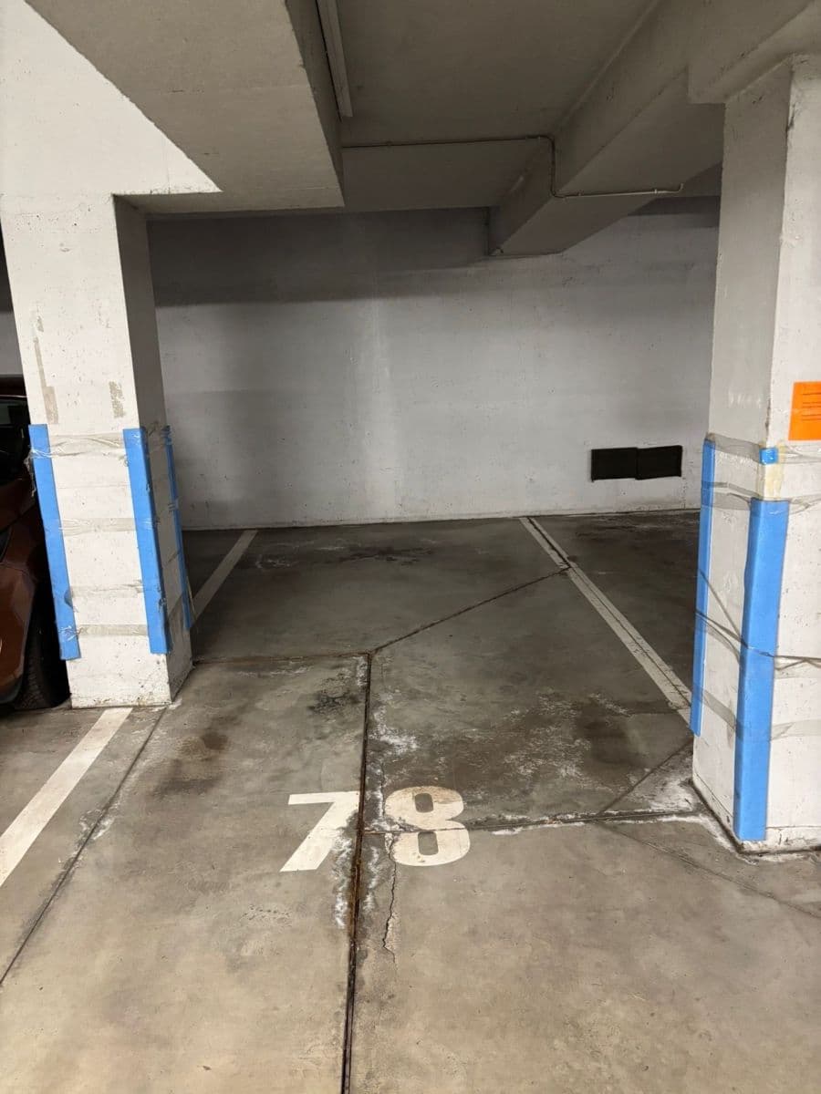 Predaj garáže 12 m², Padovská, Praha, Praha Predaj garáže 12 m², Padovská, Praha, Praha