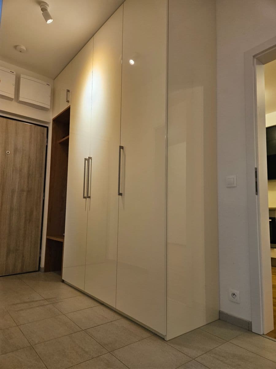 Prenájom bytu 2-izbový 54 m², Waltariho, Praha, Praha Prenájom bytu 2-izbový 54 m², Waltariho, Praha, Praha