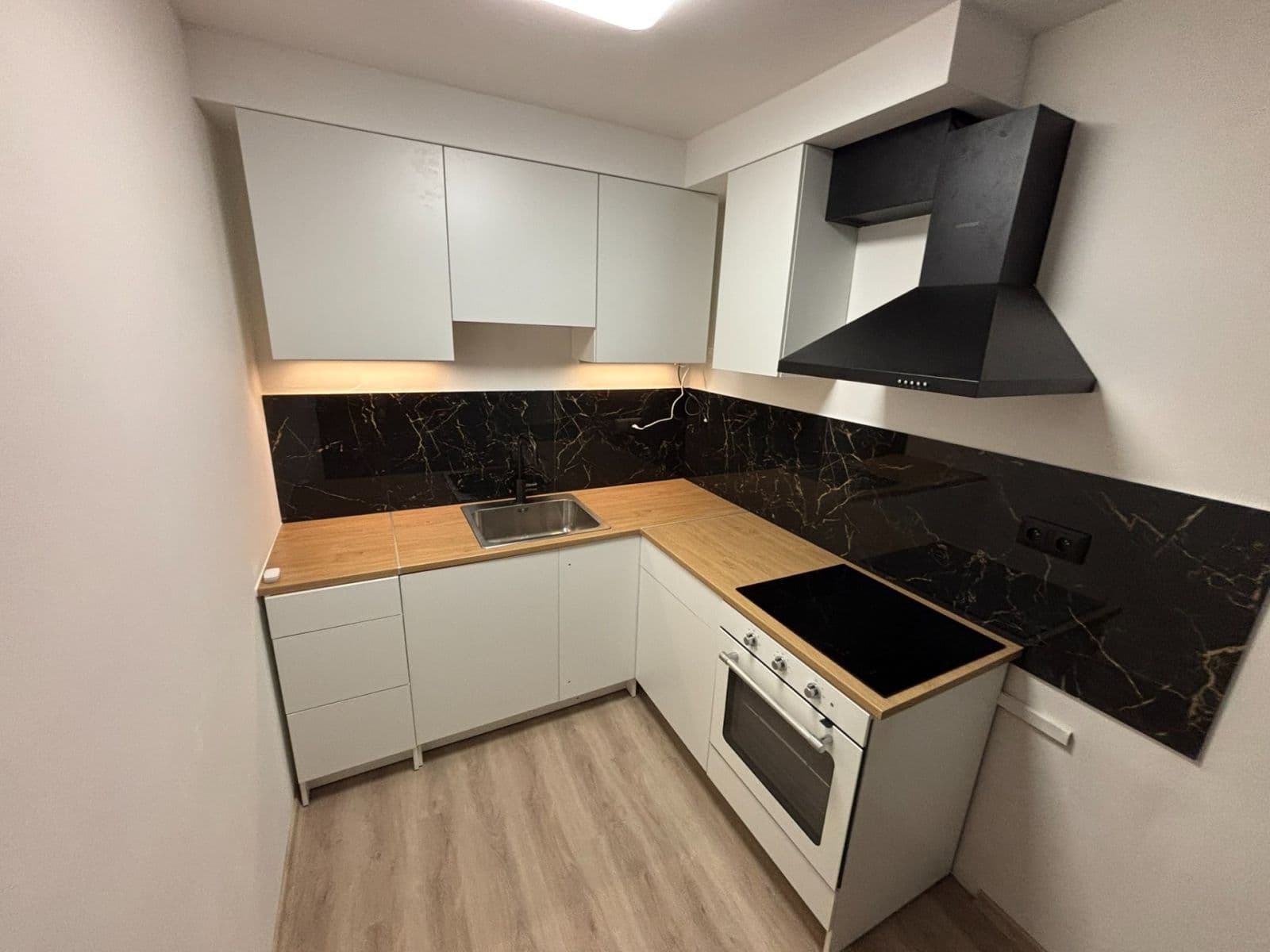 Prenájom bytu 2-izbový 48 m², Příčná, Příbram, Středočeský kraj Prenájom bytu 2-izbový 48 m², Příčná, Příbram, Středočeský kraj