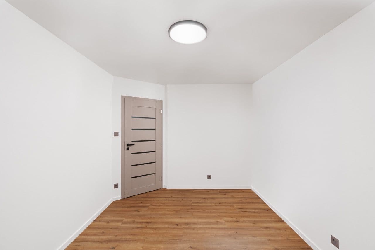 Predaj bytu 3-izbový 86 m², Dr. Horákové, Poděbrady, Středočeský kraj Predaj bytu 3-izbový 86 m², Dr. Horákové, Poděbrady, Středočeský kraj