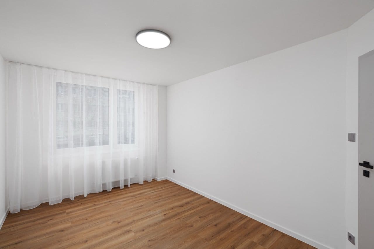 Predaj bytu 3-izbový 86 m², Dr. Horákové, Poděbrady, Středočeský kraj Predaj bytu 3-izbový 86 m², Dr. Horákové, Poděbrady, Středočeský kraj