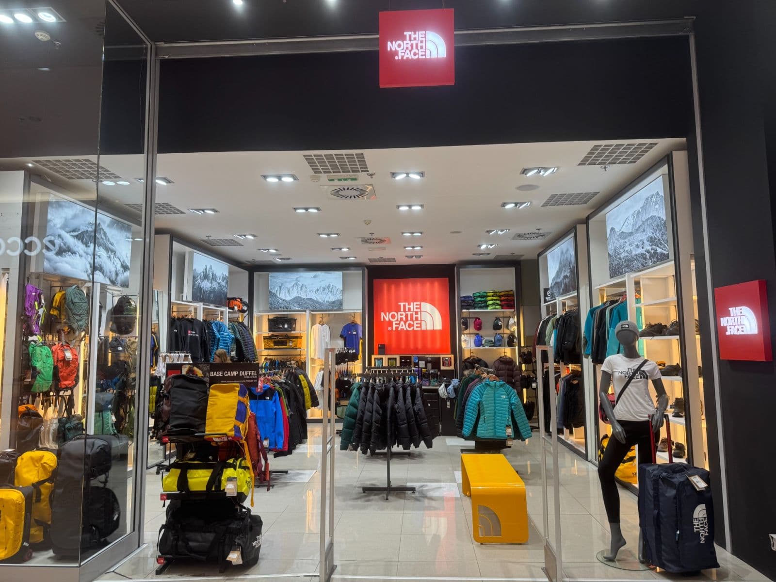 Prenájom nebytového priestoru 97 m², Praha, Praha Prenájom nebytového priestoru 97 m², Praha, Praha