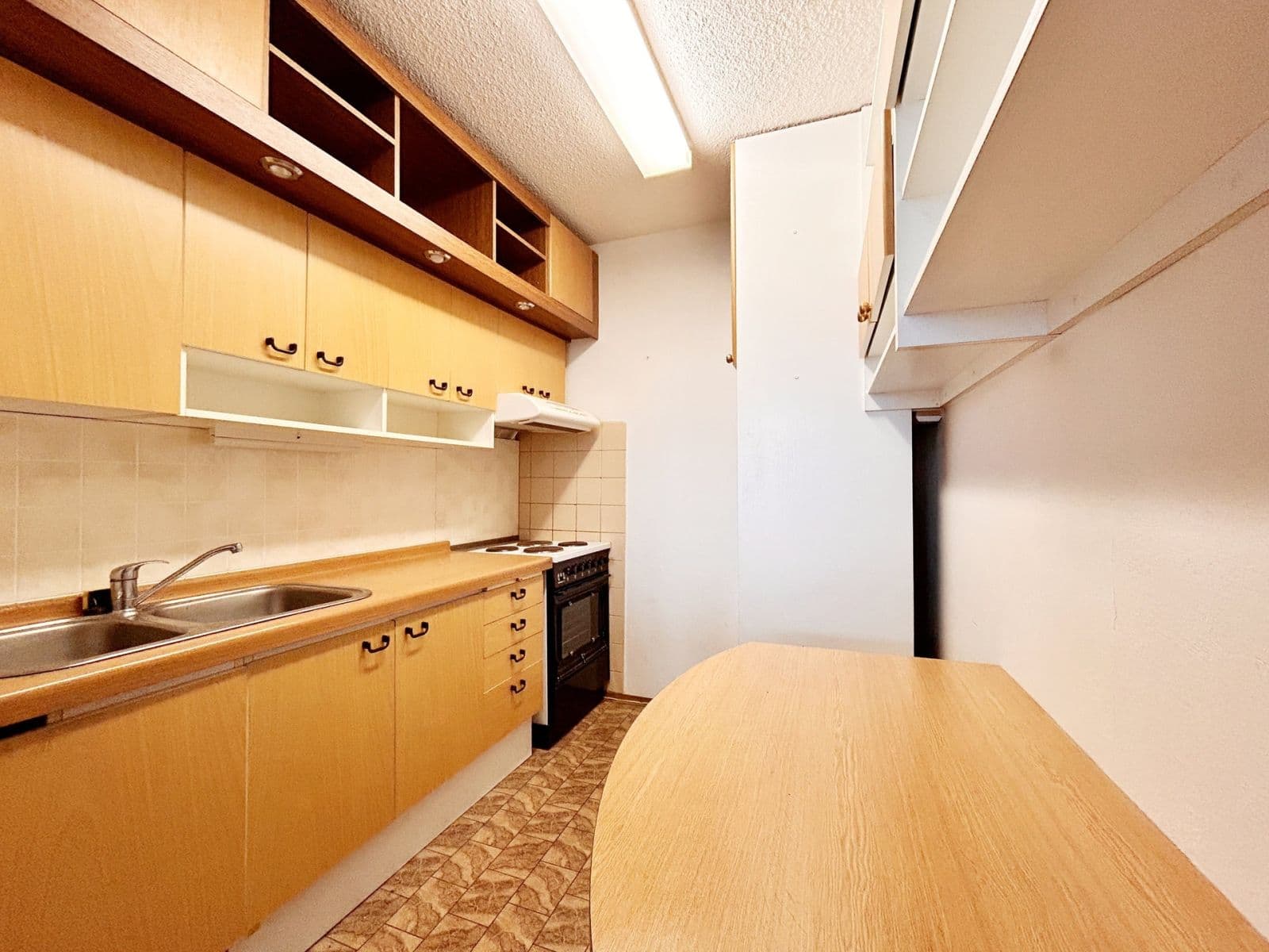 Prenájom bytu 2-izbový 43 m², Kurčatovova, Praha, Praha Prenájom bytu 2-izbový 43 m², Kurčatovova, Praha, Praha