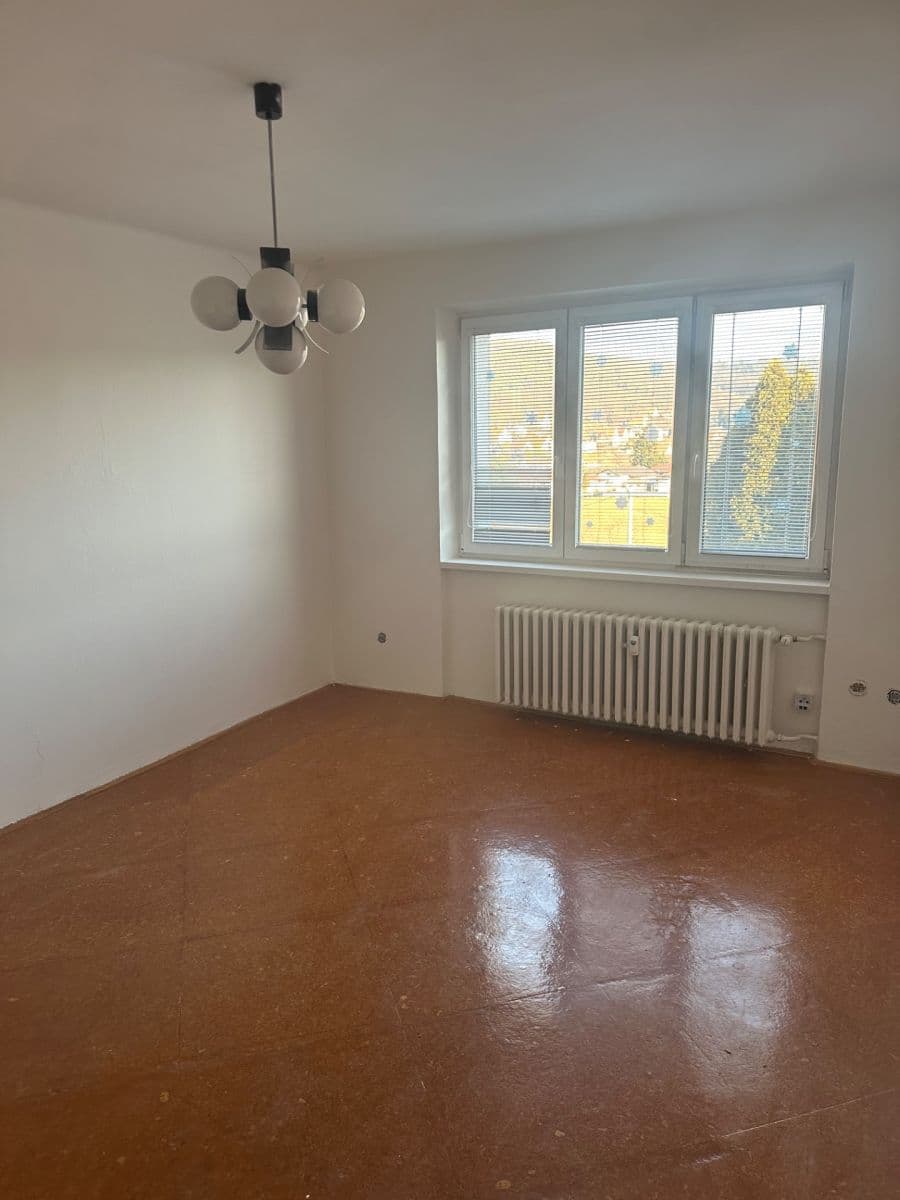 Prenájom bytu 2-izbový 55 m², Sídliště, Nový Knín, Středočeský kraj Prenájom bytu 2-izbový 55 m², Sídliště, Nový Knín, Středočeský kraj