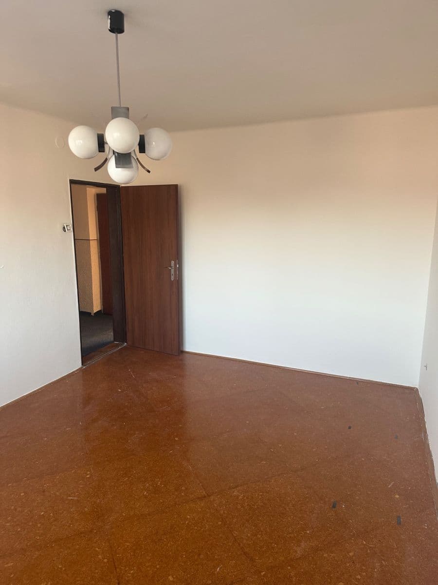 Prenájom bytu 2-izbový 55 m², Sídliště, Nový Knín, Středočeský kraj Prenájom bytu 2-izbový 55 m², Sídliště, Nový Knín, Středočeský kraj