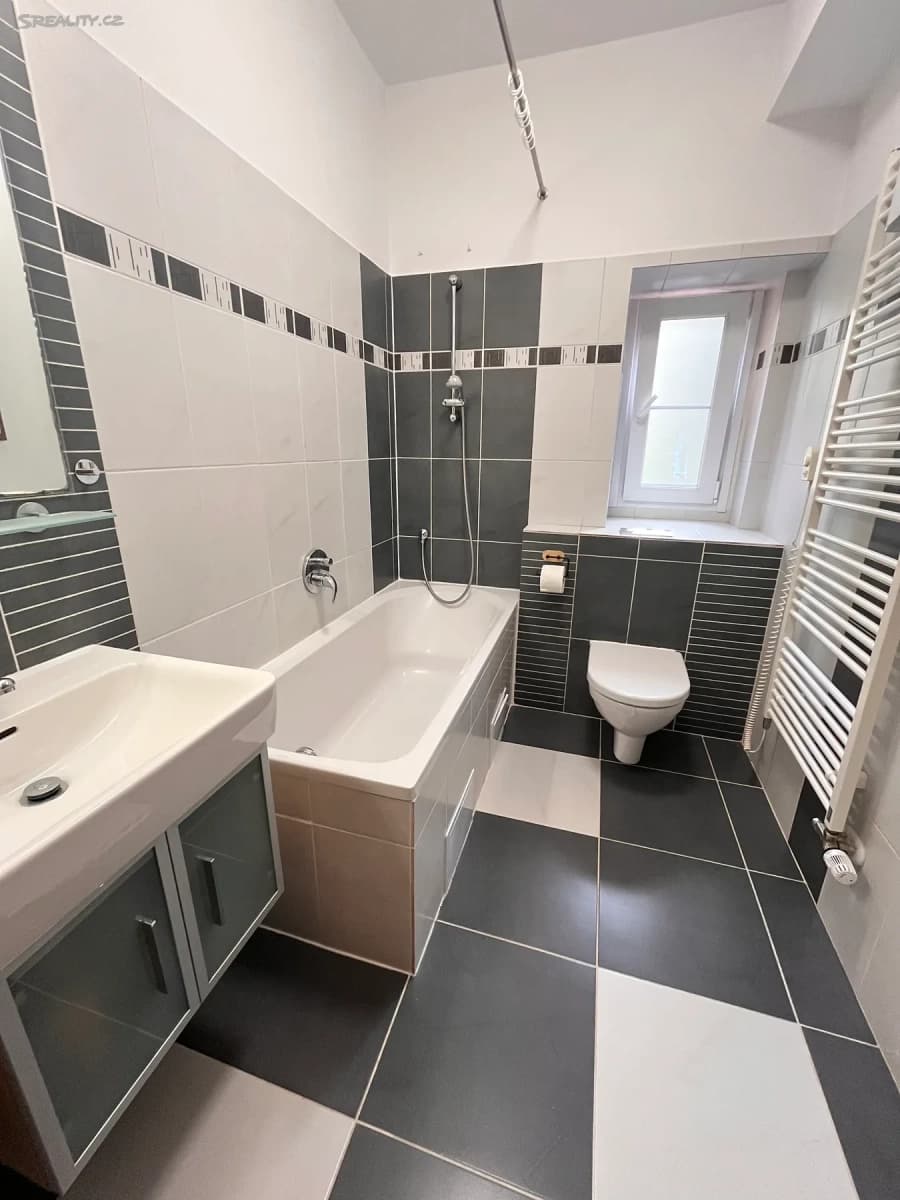 Prenájom bytu 2-izbový 50 m², Táborská, Praha, Praha Prenájom bytu 2-izbový 50 m², Táborská, Praha, Praha