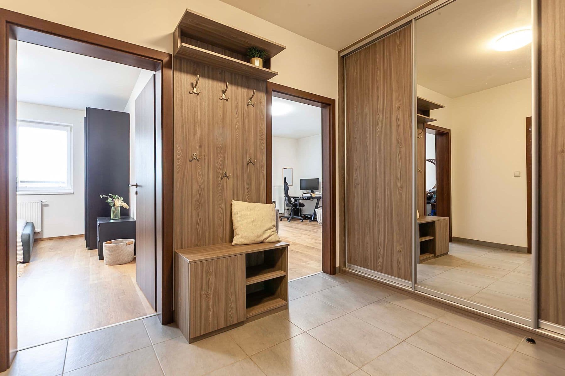 Predaj bytu 2-izbový 62 m², Nepilova, Beroun, Středočeský kraj Predaj bytu 2-izbový 62 m², Nepilova, Beroun, Středočeský kraj