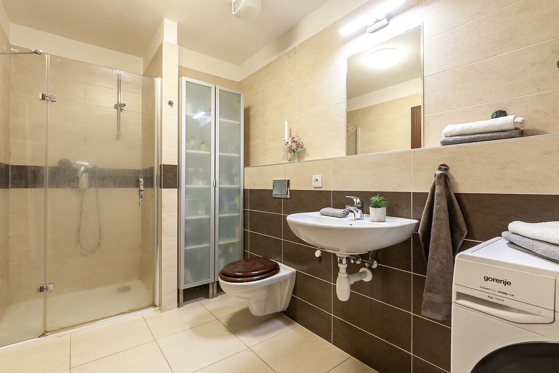 Predaj bytu 2-izbový 62 m², Nepilova, Beroun, Středočeský kraj Predaj bytu 2-izbový 62 m², Nepilova, Beroun, Středočeský kraj