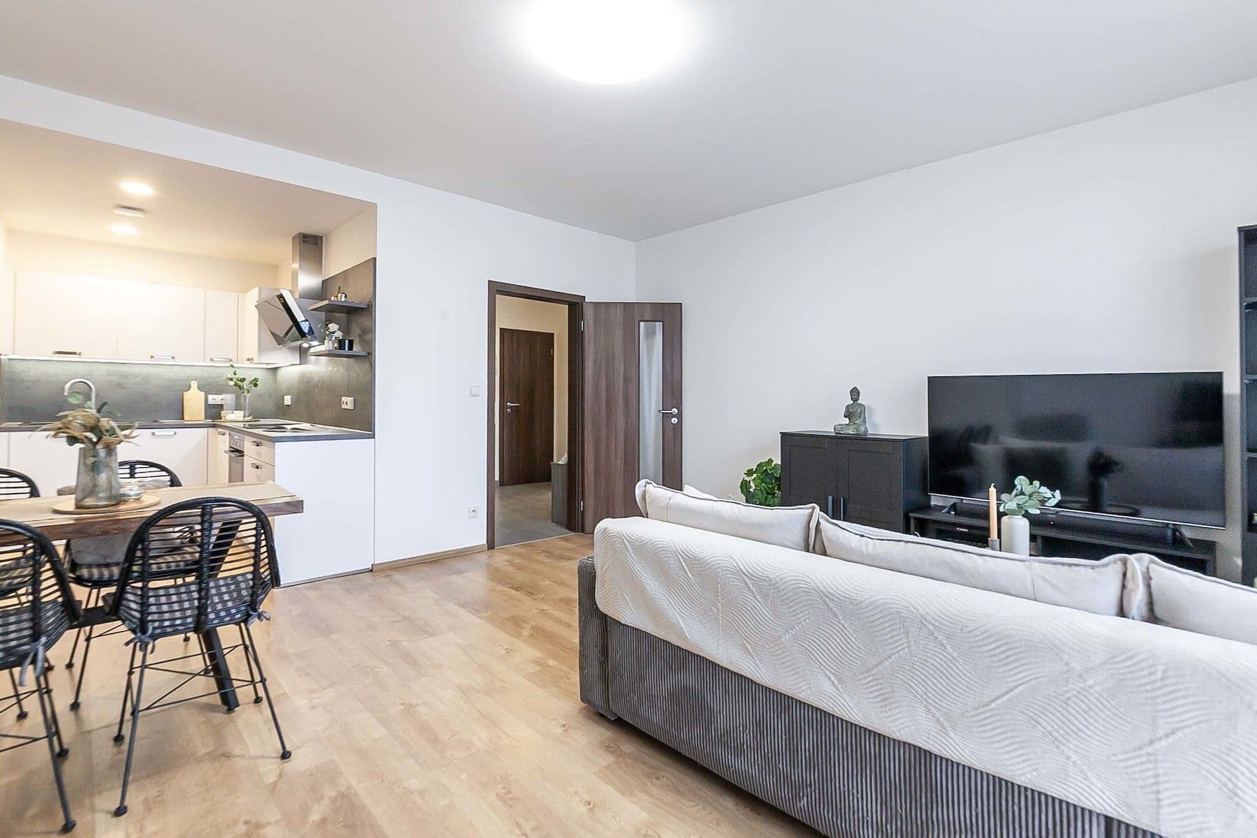 Predaj bytu 2-izbový 62 m², Nepilova, Beroun, Středočeský kraj Predaj bytu 2-izbový 62 m², Nepilova, Beroun, Středočeský kraj