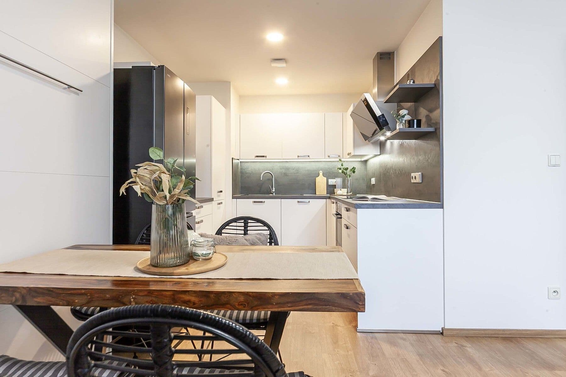 Predaj bytu 2-izbový 62 m², Nepilova, Beroun, Středočeský kraj Predaj bytu 2-izbový 62 m², Nepilova, Beroun, Středočeský kraj