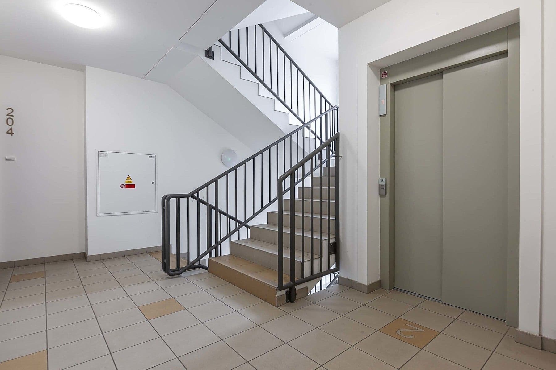 Predaj bytu 2-izbový 62 m², Nepilova, Beroun, Středočeský kraj Predaj bytu 2-izbový 62 m², Nepilova, Beroun, Středočeský kraj