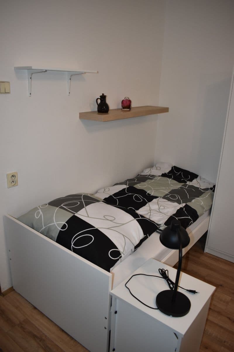 Prenájom bytu 3-izbový 87 m², Botanická, Brno, Jihomoravský kraj Prenájom bytu 3-izbový 87 m², Botanická, Brno, Jihomoravský kraj