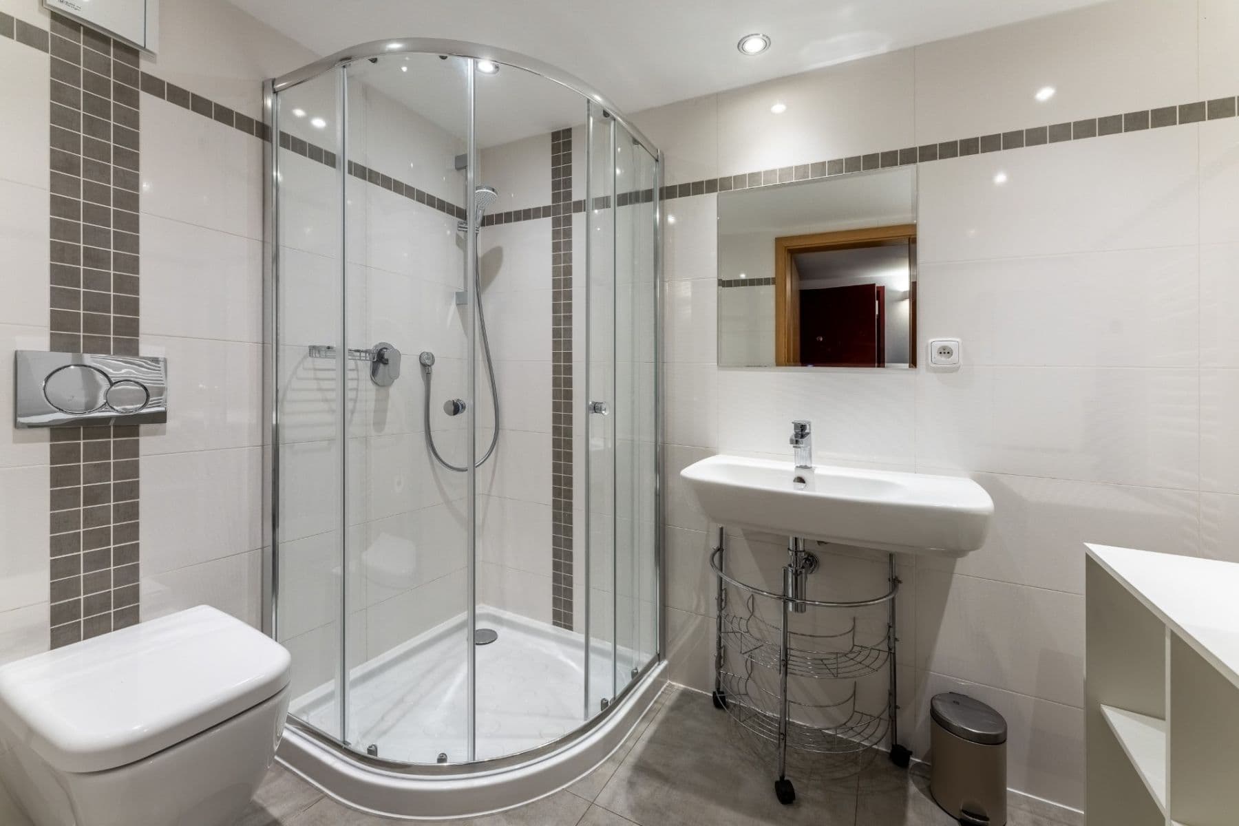 Prenájom bytu 2-izbový 56 m², Zenklova, Praha, Praha Prenájom bytu 2-izbový 56 m², Zenklova, Praha, Praha