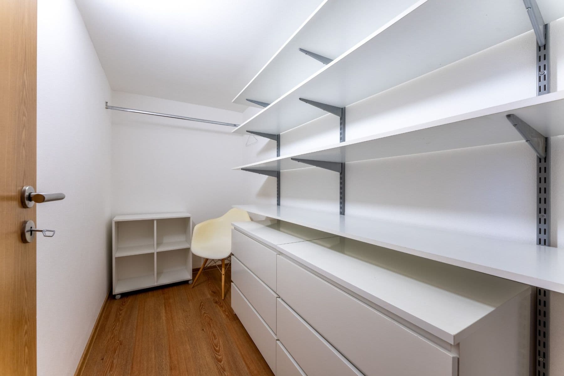 Prenájom bytu 2-izbový 56 m², Zenklova, Praha, Praha Prenájom bytu 2-izbový 56 m², Zenklova, Praha, Praha