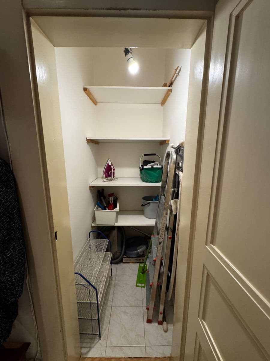 Prenájom bytu 2-izbový 51 m², Na Břehu, Praha, Praha Prenájom bytu 2-izbový 51 m², Na Břehu, Praha, Praha