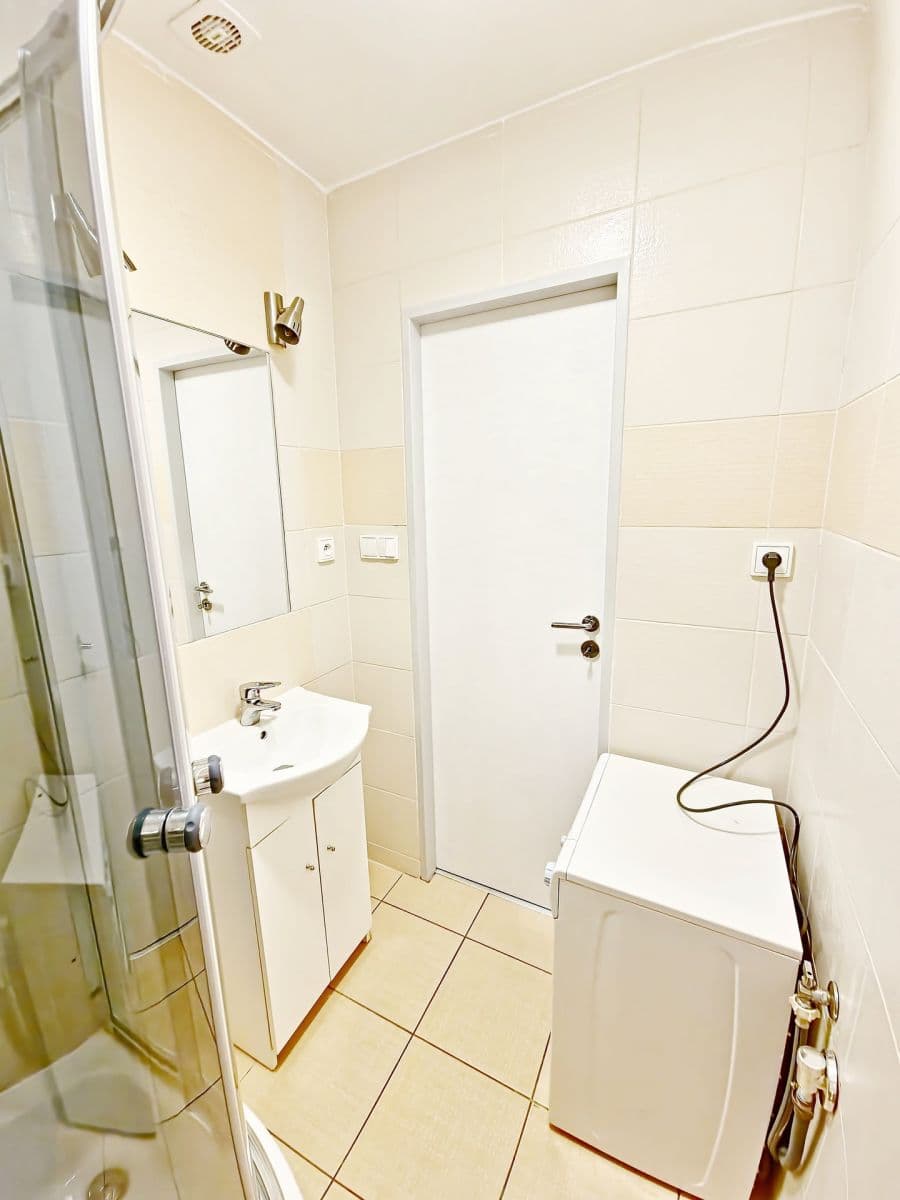 Predaj bytu 2-izbový 47 m², Oleška, Středočeský kraj Predaj bytu 2-izbový 47 m², Oleška, Středočeský kraj