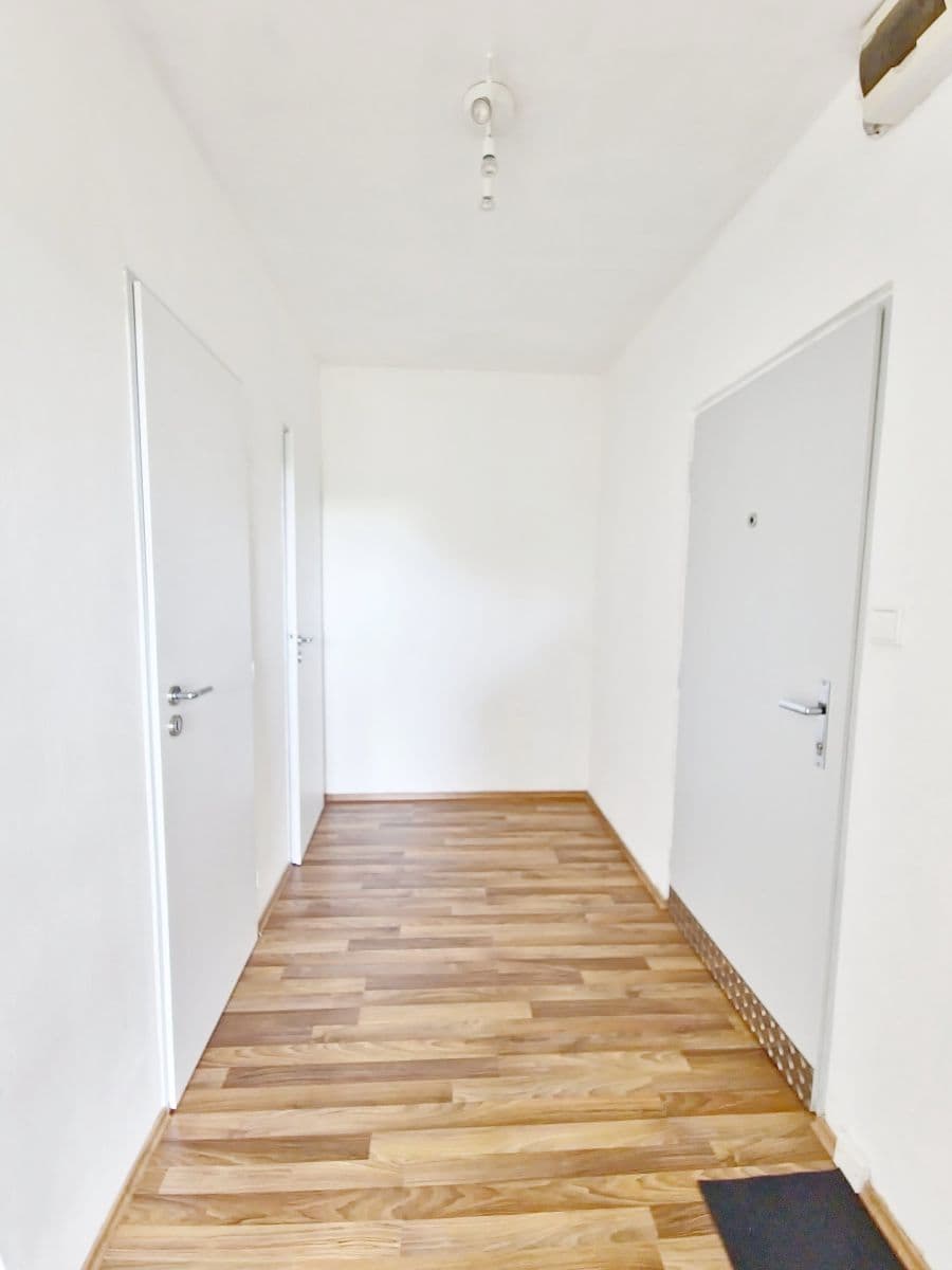 Predaj bytu 2-izbový 47 m², Oleška, Středočeský kraj Predaj bytu 2-izbový 47 m², Oleška, Středočeský kraj
