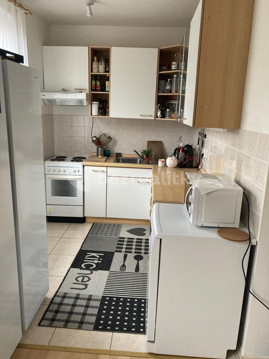 Prenájom bytu 3-izbový 95 m², Velké Popovice, Středočeský kraj Prenájom bytu 3-izbový 95 m², Velké Popovice, Středočeský kraj