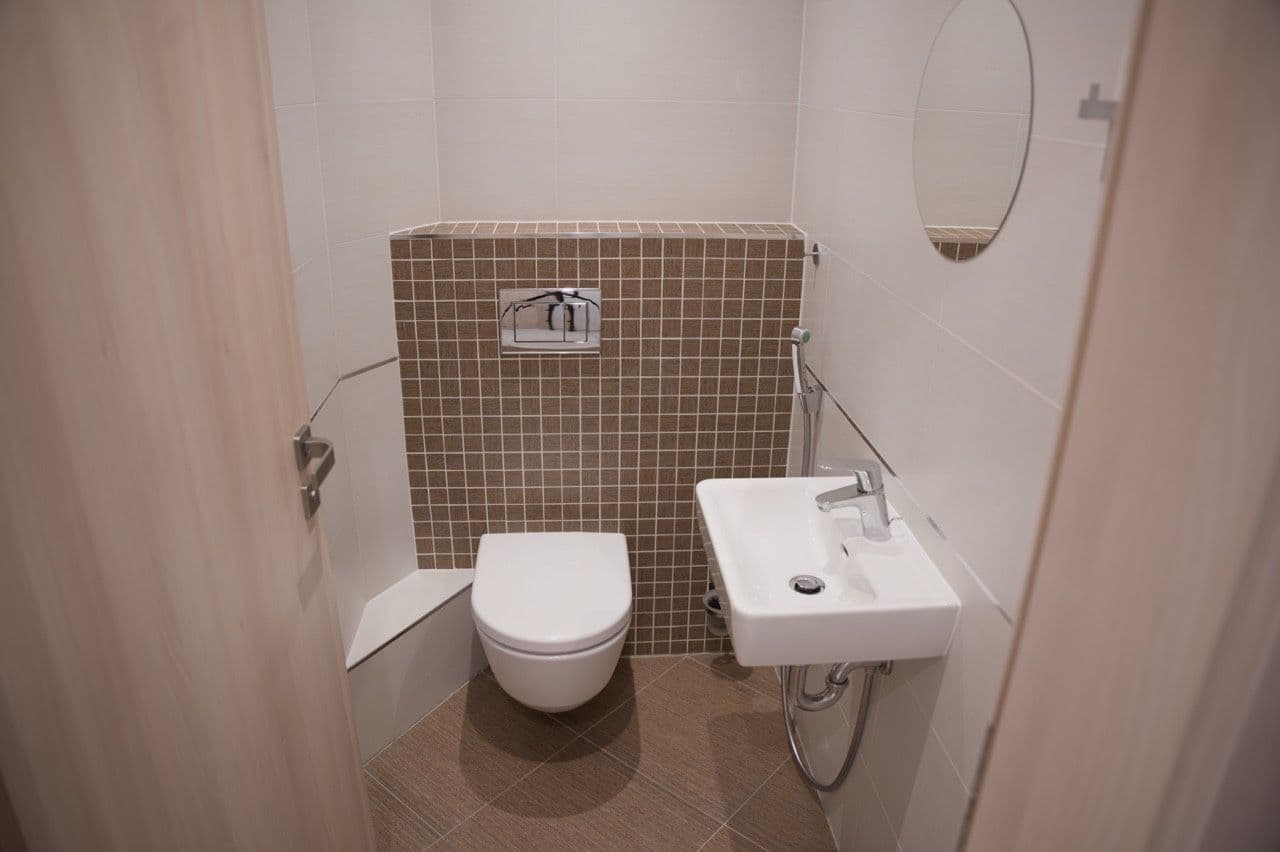 Prenájom bytu 2-izbový 76 m², Vojenova, Praha, Praha Prenájom bytu 2-izbový 76 m², Vojenova, Praha, Praha