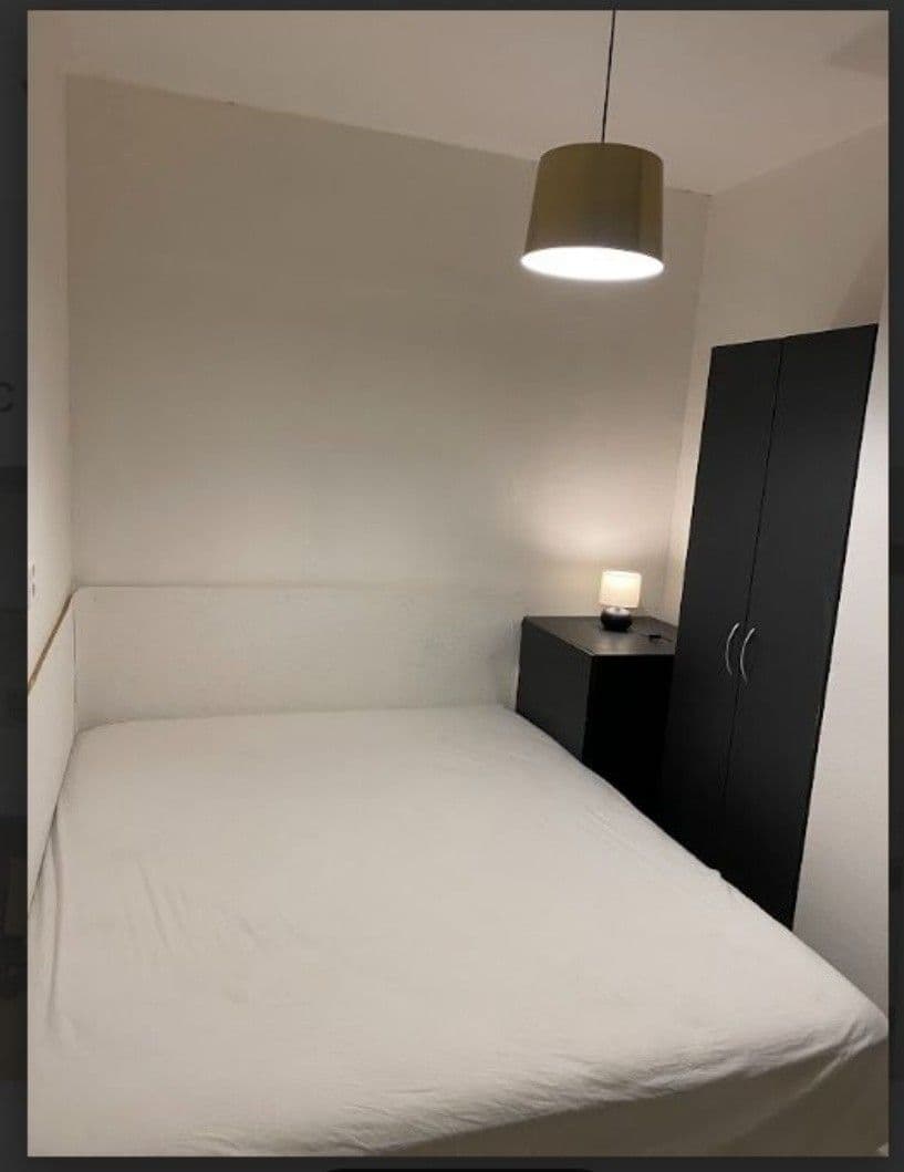 Prenájom bytu 3-izbový 55 m², Voskovcova, Praha, Praha Prenájom bytu 3-izbový 55 m², Voskovcova, Praha, Praha