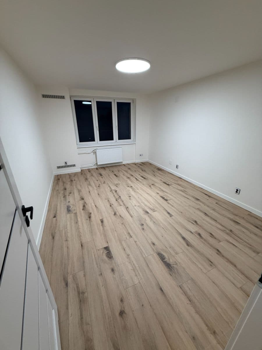 Predaj bytu 3-izbový 64 m², Ukrajinská, Ostrava, Moravskoslezský kraj Predaj bytu 3-izbový 64 m², Ukrajinská, Ostrava, Moravskoslezský kraj