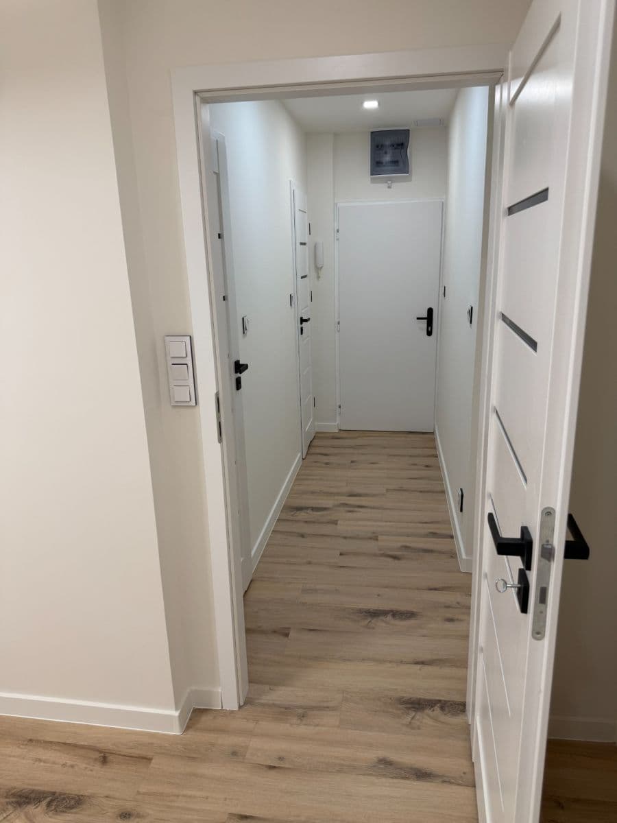 Predaj bytu 3-izbový 64 m², Ukrajinská, Ostrava, Moravskoslezský kraj Predaj bytu 3-izbový 64 m², Ukrajinská, Ostrava, Moravskoslezský kraj