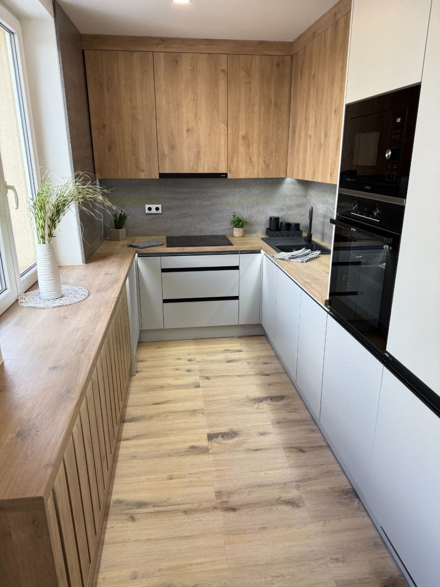 Predaj bytu 3-izbový 64 m², Ukrajinská, Ostrava, Moravskoslezský kraj Predaj bytu 3-izbový 64 m², Ukrajinská, Ostrava, Moravskoslezský kraj