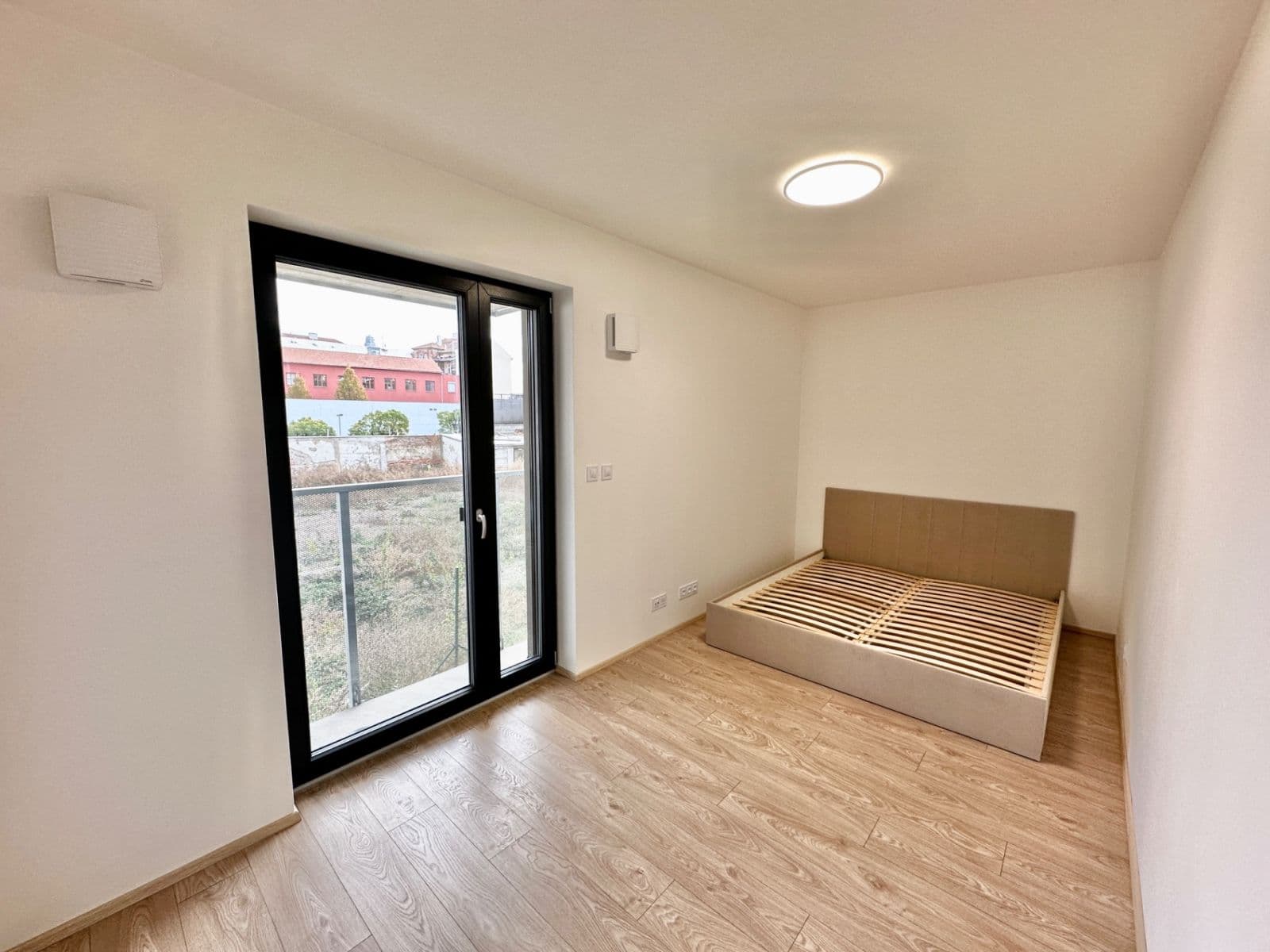 Prenájom bytu 2-izbový 54 m², Bratislavská, Brno, Jihomoravský kraj Prenájom bytu 2-izbový 54 m², Bratislavská, Brno, Jihomoravský kraj