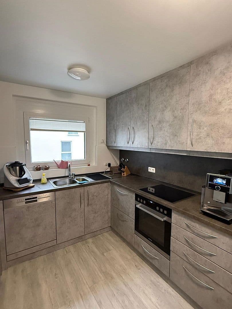 Predaj bytu 5-izbový 117 m², Mannheim, Bádensko-Wurttembersko Predaj bytu 5-izbový 117 m², Mannheim, Bádensko-Wurttembersko