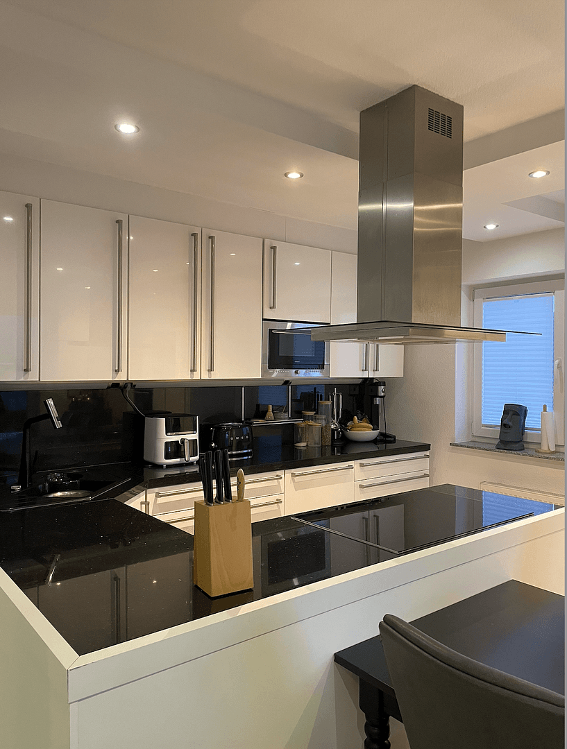 Predaj bytu 5-izbový 112 m², Köln, Severné Porýnie - Westfálsko Predaj bytu 5-izbový 112 m², Köln, Severné Porýnie - Westfálsko