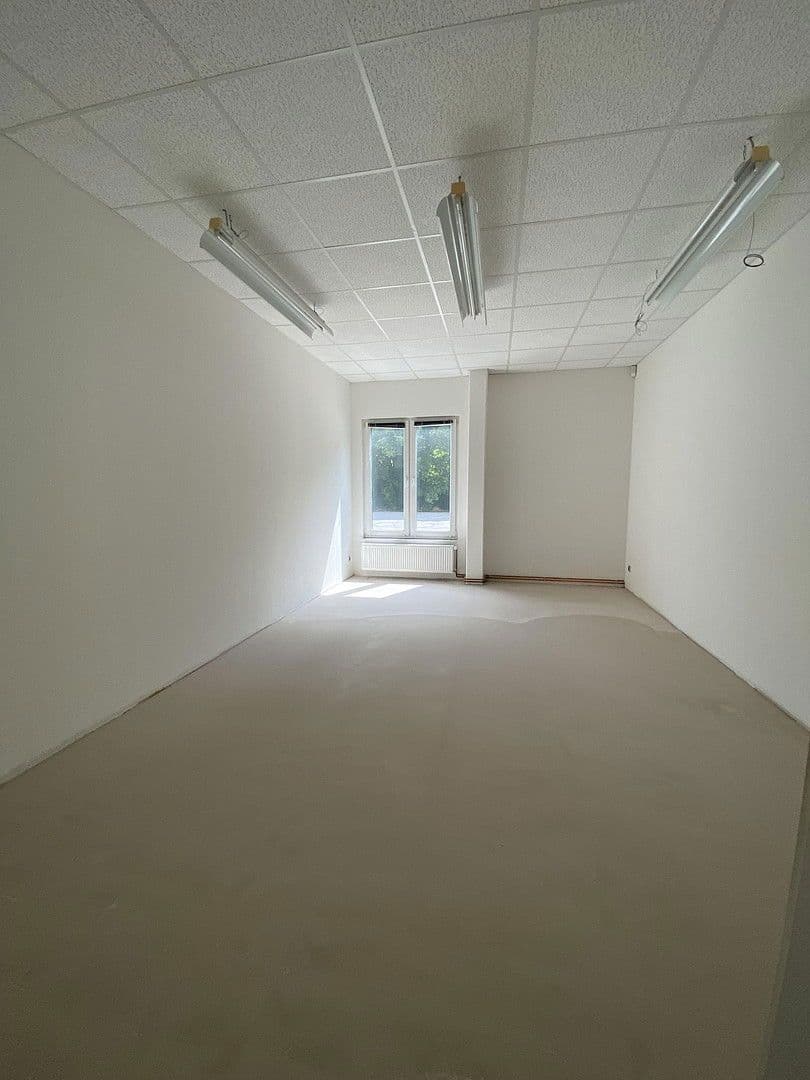 Prenájom nebytového priestoru 969 m², Meißener Dorfstraße 35, Minden, Severné Porýnie - Westfálsko Prenájom nebytového priestoru 969 m², Meißener Dorfstraße 35, Minden, Severné Porýnie - Westfálsko