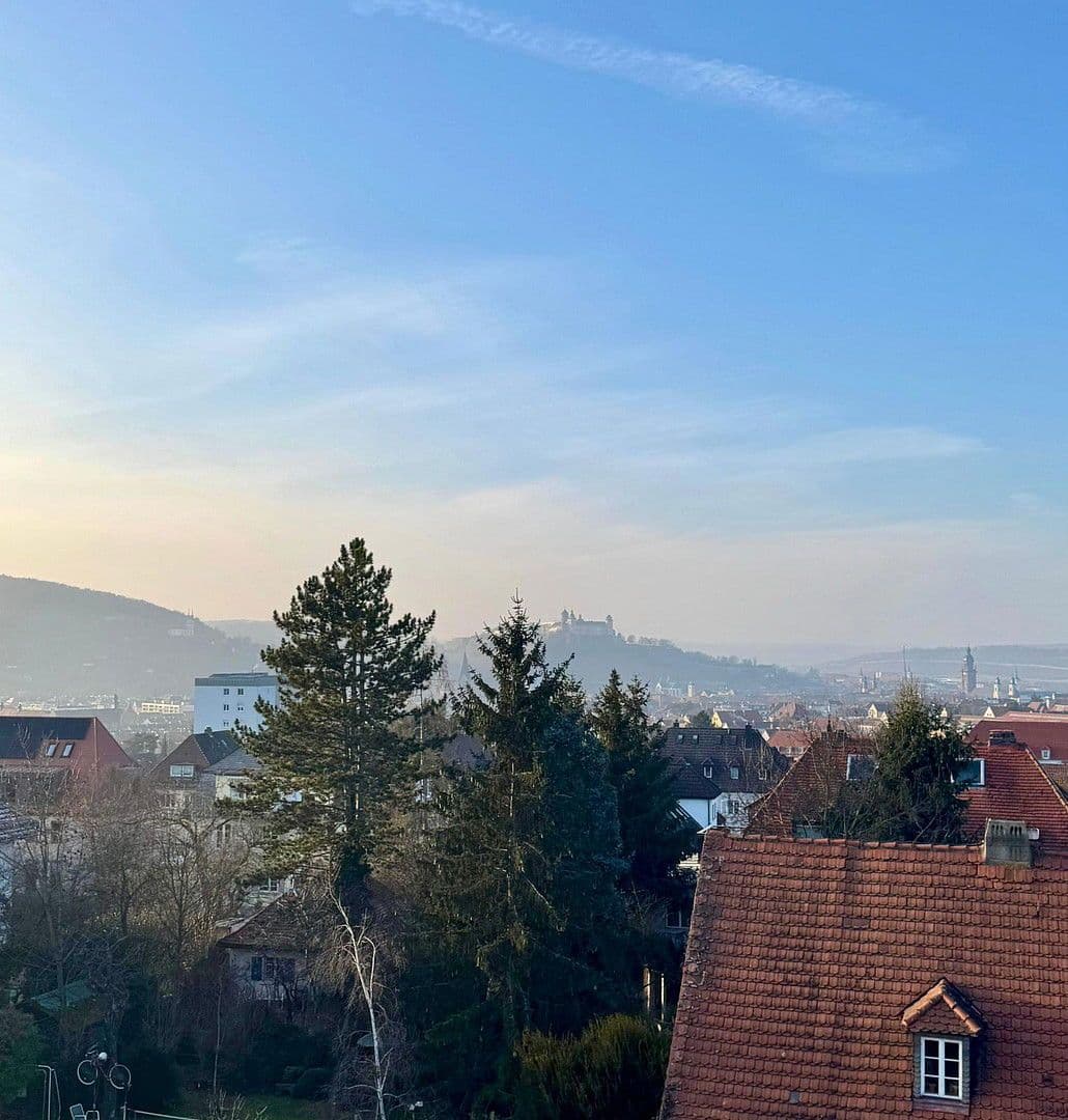 Prenájom bytu 2-izbový 74 m², Steubenstraße 22, Würzburg, Bavorsko Prenájom bytu 2-izbový 74 m², Steubenstraße 22, Würzburg, Bavorsko