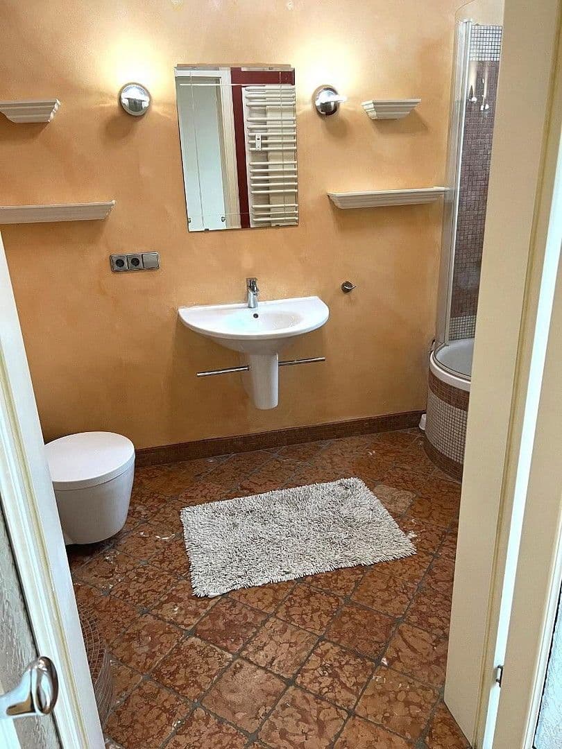 Prenájom bytu 22 m², Baden-Baden, Bádensko-Wurttembersko Prenájom bytu 22 m², Baden-Baden, Bádensko-Wurttembersko