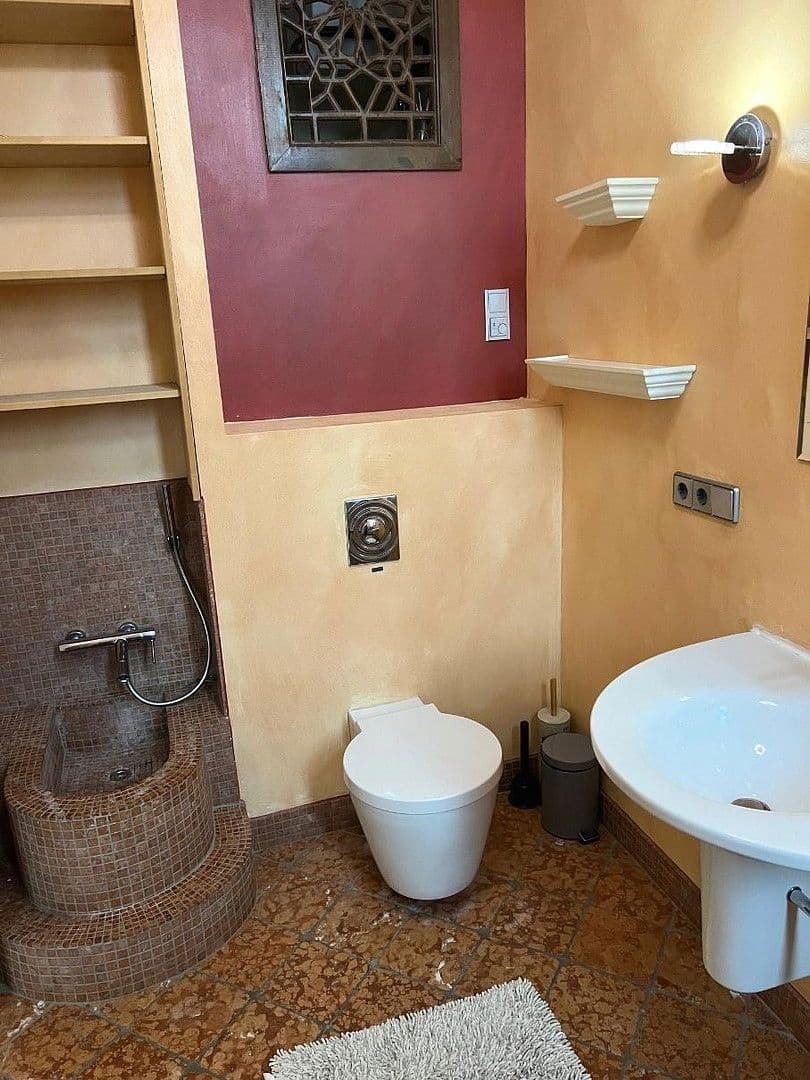 Prenájom bytu 22 m², Baden-Baden, Bádensko-Wurttembersko Prenájom bytu 22 m², Baden-Baden, Bádensko-Wurttembersko