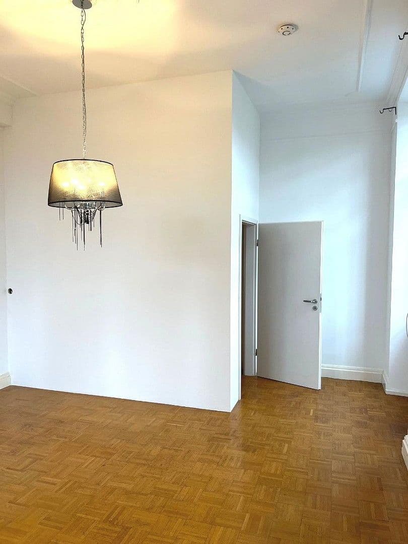 Prenájom bytu 22 m², Baden-Baden, Bádensko-Wurttembersko Prenájom bytu 22 m², Baden-Baden, Bádensko-Wurttembersko