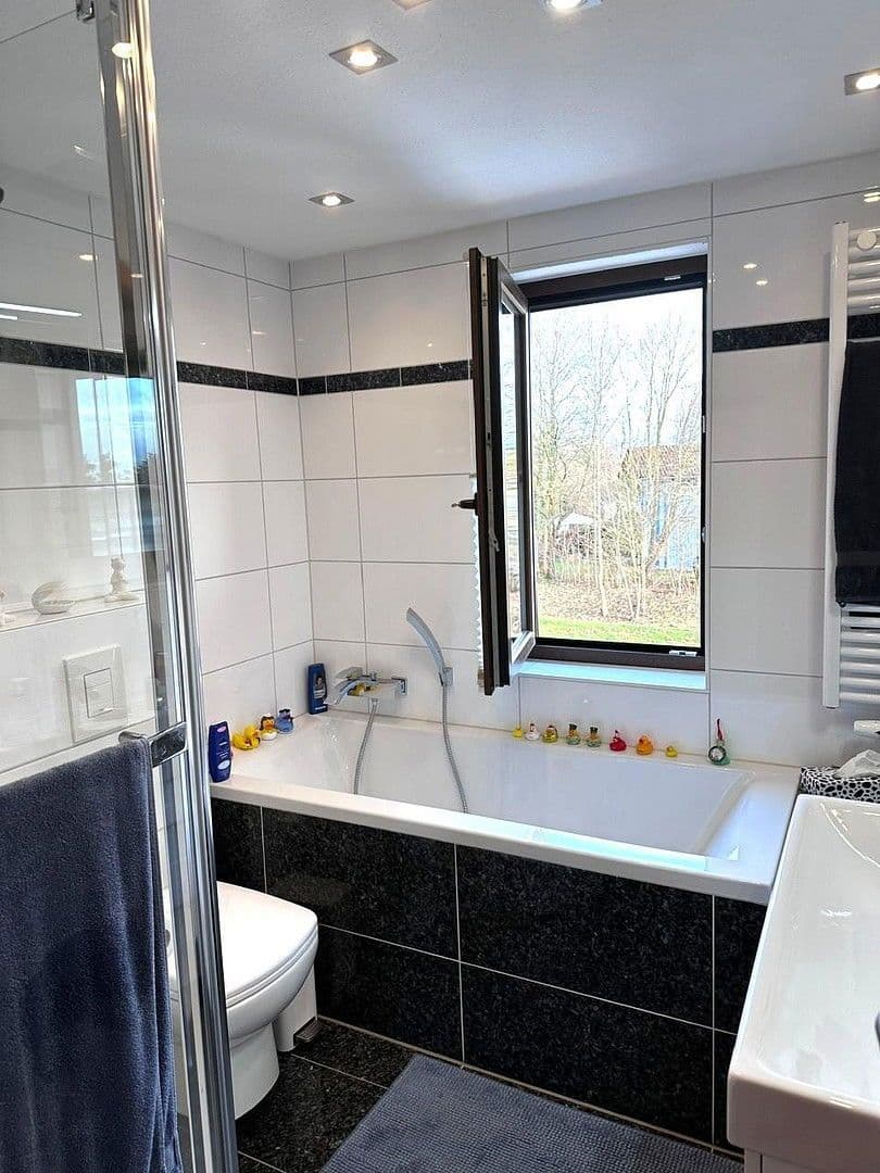 Predaj domu 170 m², pozemek 398 m², Von-Groote-Ring 1, Rheinbach, Severné Porýnie - Westfálsko Predaj domu 170 m², pozemek 398 m², Von-Groote-Ring 1, Rheinbach, Severné Porýnie - Westfálsko